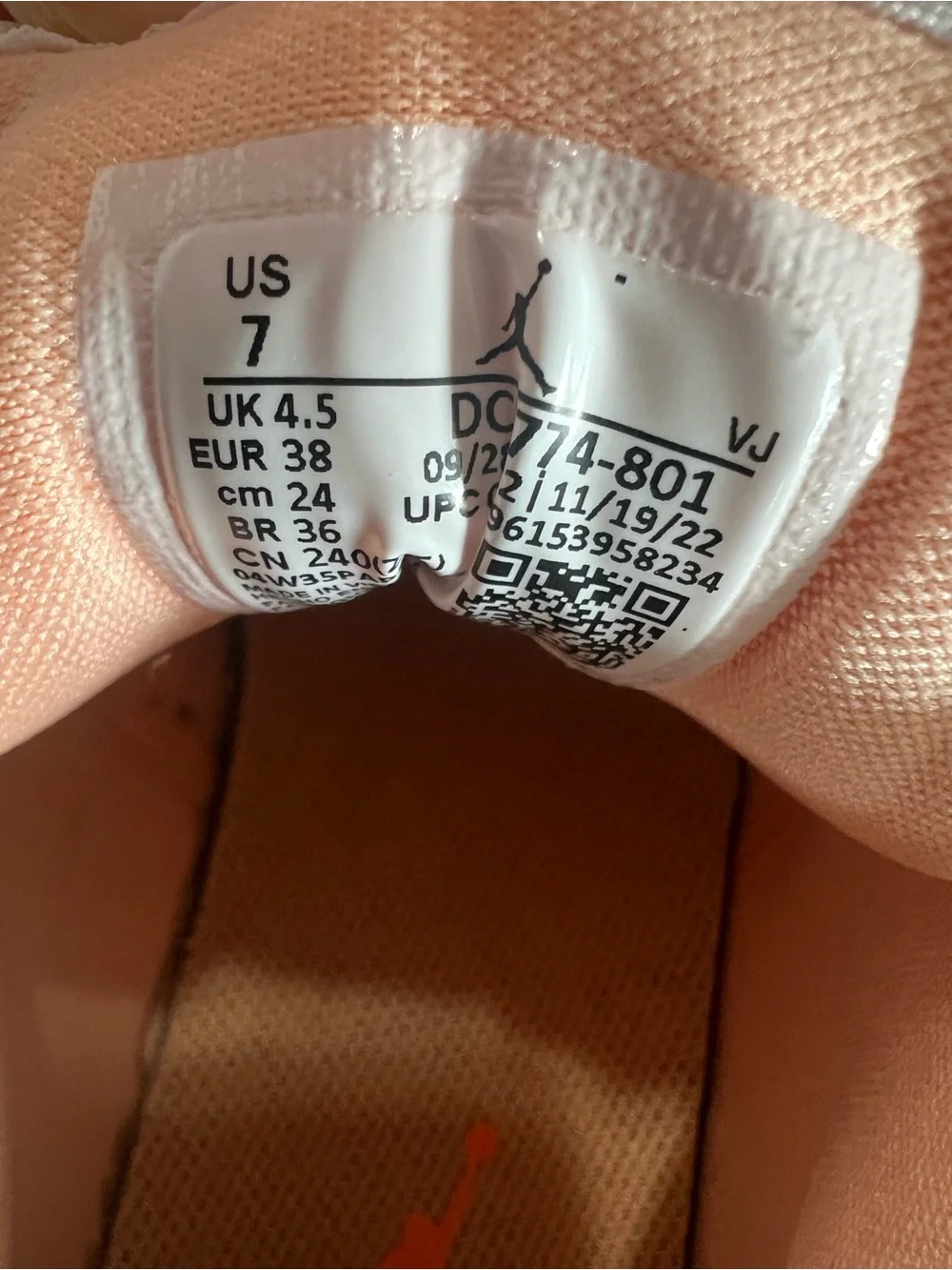 Jordan soft peach